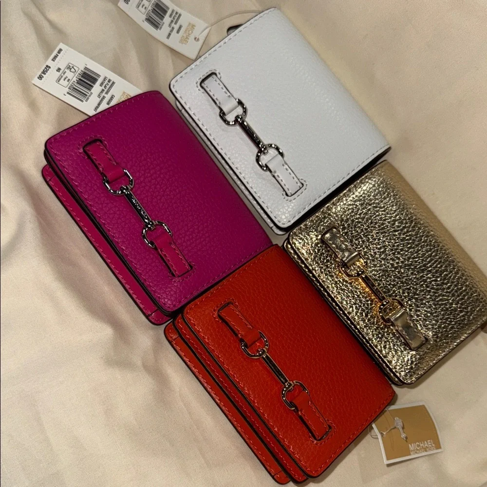Michael Kors $258 Carson Women Pebbled Leather Flap Wallet one only - Picture 5 of 15
